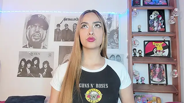 Snapshot of Meowlody chatting on 11/20/25, 11:15 Meowlody online show from 11/20/25, 11:15