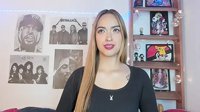 Snapshot of Meowlody chatting on 11/26/25, 11:17 Meowlody online show from 11/26/25, 11:17