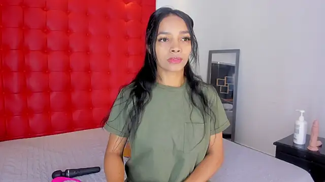 Snapshot of Daliana_Beck chatting on 11/13/25, 08:30 Daliana Beck online show from 11/13/25, 08:30