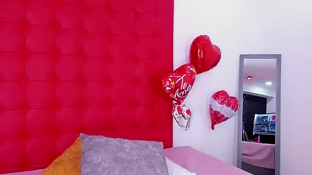 Snapshot of Daliana_Beck chatting on 11/21/25, 08:51 Daliana Beck online show from 11/21/25, 08:51