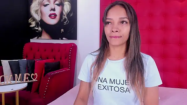 Snapshot of Daliana_Beck chatting on 12/17/25, 08:48 Daliana Beck online show from 12/17/25, 08:48