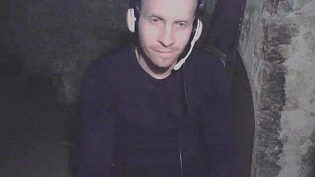 Snapshot of GoodSeksLove chatting on 03/06/25, 05:33 GoodSeksLove online show from 03/06/25, 05:33