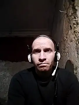 Snapshot of GoodSeksLove chatting on 03/15/25, 03:37 GoodSeksLove online show from 03/15/25, 03:37