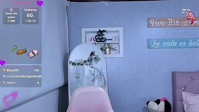 Kenia tompson01 online show from 03/07/25, 11:38