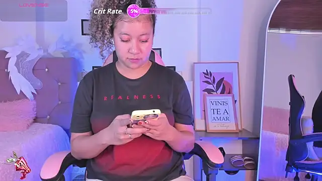 Kenia tompson01 online show from 09/29/25, 05:51