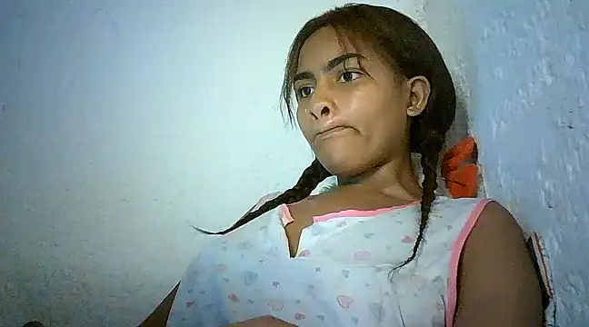 Bellabeltrann online show from 01/18/25, 11:54