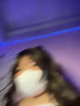 HoneyBuns 05 online show from 01/21/25, 04:05