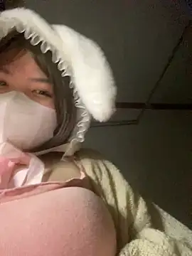 HoneyBuns 05 online show from 02/20/25, 04:46