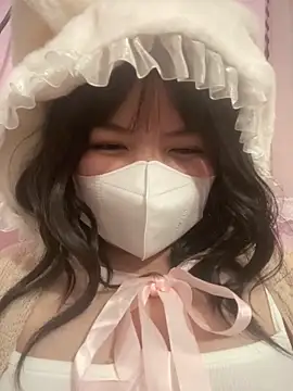 HoneyBuns 05 online show from 03/09/25, 05:55