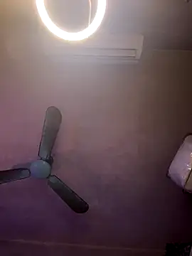 HoneyBuns 05 online show from 09/12/25, 05:13