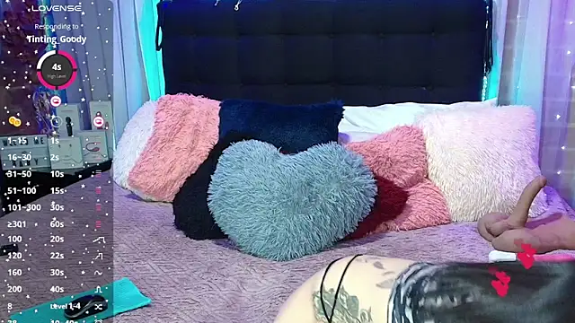 Snapshot of Hanna_horny_ chatting on 11/18/25, 10:03 Hanna horny online show from 11/18/25, 10:03