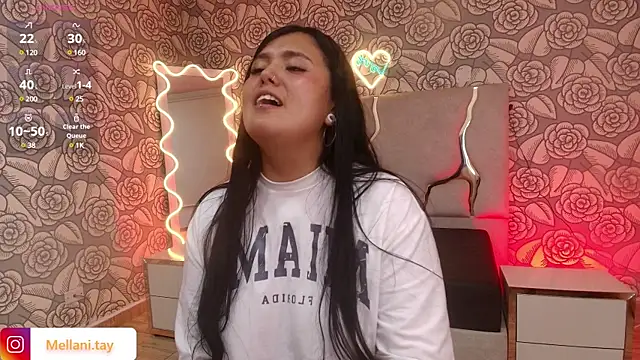 Snapshot of Mellani_tay chatting on 03/15/25, 09:30 Mellani tay online show from 03/15/25, 09:30