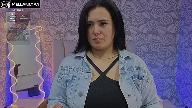 Snapshot of Mellani_tay chatting on 09/15/25, 03:17 Mellani tay online show from 09/15/25, 03:17