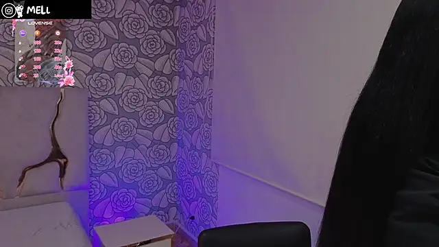 Snapshot of Mellani_tay chatting on 10/03/25, 03:25 Mellani tay online show from 10/03/25, 03:25