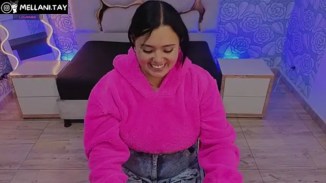 Snapshot of Mellani_tay chatting on 11/09/25, 03:38 Mellani tay online show from 11/09/25, 03:38