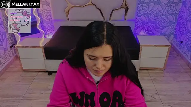 Snapshot of Mellani_tay chatting on 11/16/25, 03:34 Mellani tay online show from 11/16/25, 03:34