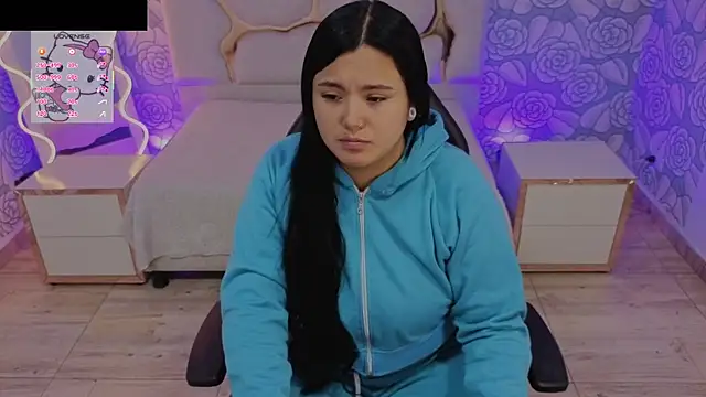 Snapshot of Mellani_tay chatting on 11/20/25, 03:18 Mellani tay online show from 11/20/25, 03:18