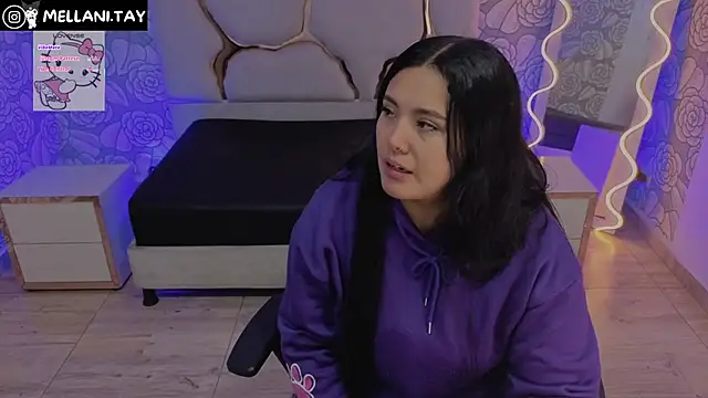 Snapshot of Mellani_tay chatting on 11/30/25, 03:32 Mellani tay online show from 11/30/25, 03:32