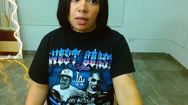 martinna tay online show from 03/10/25, 09:53