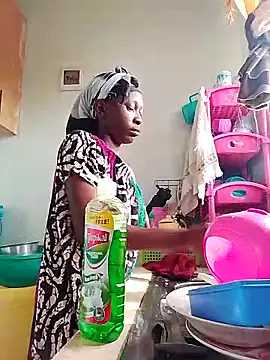 LOVELY-2BERRY online show from 10/06/25, 05:27