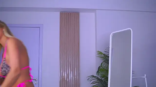 LovingBlondie online show from 02/03/25, 04:46