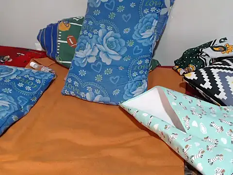 Snapshot of trina_kay chatting on 10/30/25, 05:13 trina kay online show from 10/30/25, 05:13