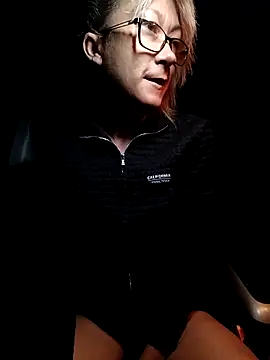 Timide girl2 online show from 10/08/25, 04:10