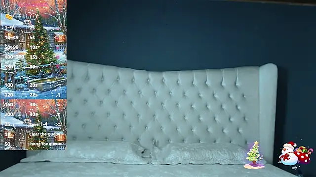 Snapshot of nichole_bree_ chatting on 12/06/24, 11:11 nichole bree  online show from 12/06/24, 11:11