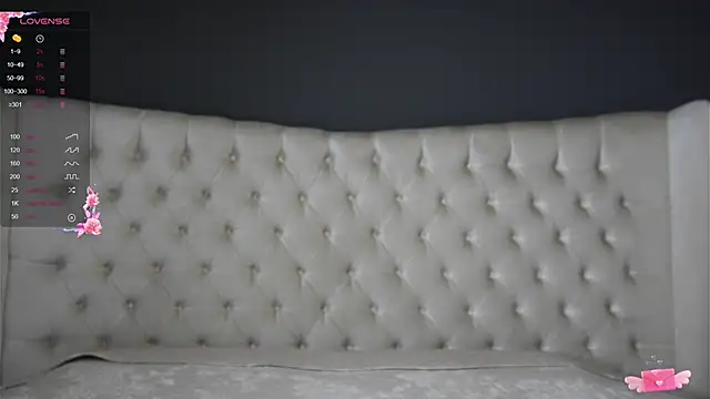 Snapshot of nichole_bree_ chatting on 02/28/25, 11:25 nichole bree  online show from 02/28/25, 11:25