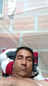 Snapshot of Janle_19c chatting on 01/16/25, 03:23 Janle 19c online show from 01/16/25, 03:23