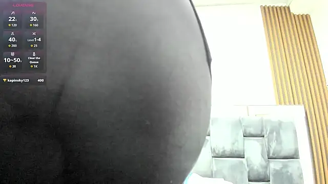 Snapshot of DAYANA_BIG_COCK chatting on 11/19/25, 07:19 DAYANA BIG COCK online show from 11/19/25, 07:19