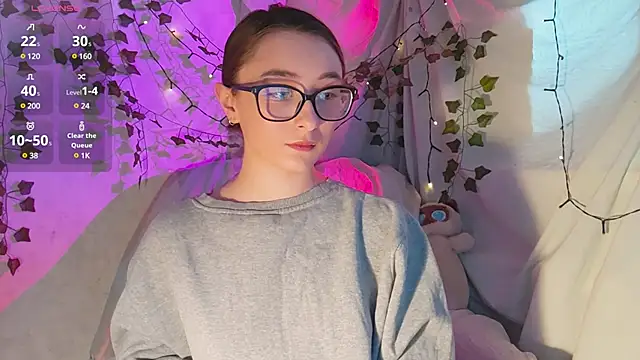 Snapshot of monlight__dana chatting on 12/03/24, 10:39 monlight dana online show from 12/03/24, 10:39