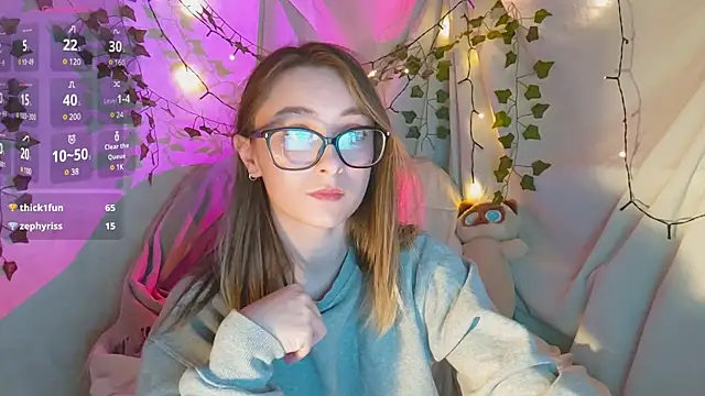 Snapshot of monlight__dana chatting on 12/03/24, 01:43 monlight dana online show from 12/03/24, 01:43