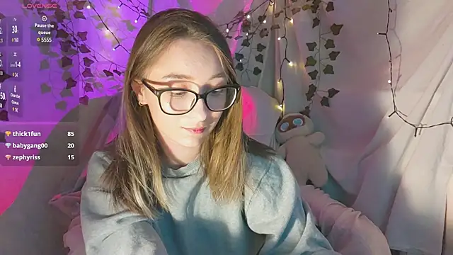 Snapshot of monlight__dana chatting on 12/03/24, 04:50 monlight dana online show from 12/03/24, 04:50