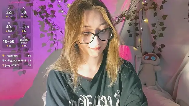 Snapshot of monlight__dana chatting on 12/06/24, 03:00 monlight dana online show from 12/06/24, 03:00