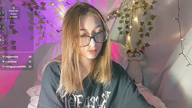 Snapshot of monlight__dana chatting on 12/06/24, 06:06 monlight dana online show from 12/06/24, 06:06