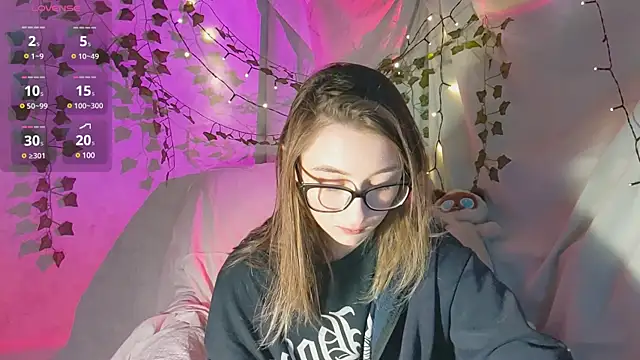 Snapshot of monlight__dana chatting on 12/07/24, 01:29 monlight dana online show from 12/07/24, 01:29