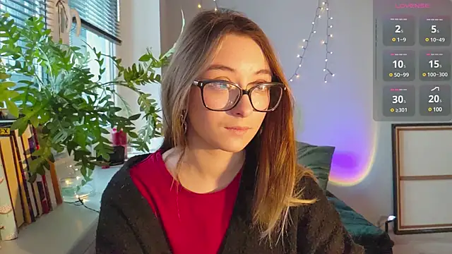 Snapshot of monlight__dana chatting on 12/27/24, 12:12 monlight dana online show from 12/27/24, 12:12