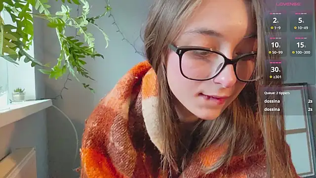 Snapshot of monlight__dana chatting on 01/08/25, 10:48 monlight dana online show from 01/08/25, 10:48