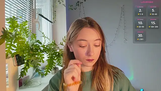 Snapshot of monlight__dana chatting on 02/02/25, 09:40 monlight dana online show from 02/02/25, 09:40