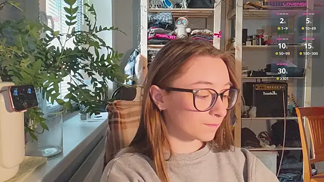 Snapshot of monlight__dana chatting on 02/14/25, 02:33 monlight dana online show from 02/14/25, 02:33