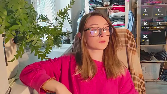 Snapshot of monlight__dana chatting on 02/18/25, 11:11 monlight dana online show from 02/18/25, 11:11