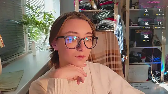 Snapshot of monlight__dana chatting on 03/07/25, 12:45 monlight dana online show from 03/07/25, 12:45