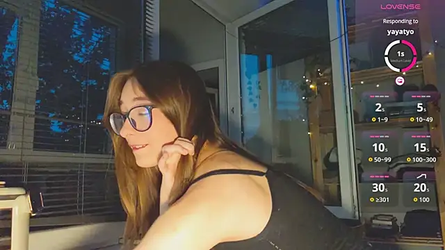 Snapshot of monlight__dana chatting on 09/08/25, 05:45 monlight dana online show from 09/08/25, 05:45