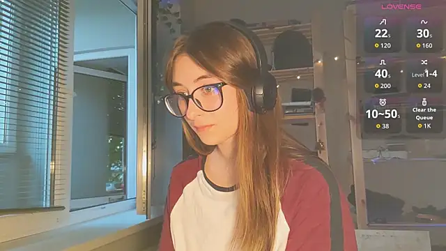 Snapshot of monlight__dana chatting on 09/21/25, 04:30 monlight dana online show from 09/21/25, 04:30