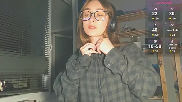 Snapshot of monlight__dana chatting on 09/29/25, 09:19 monlight dana online show from 09/29/25, 09:19