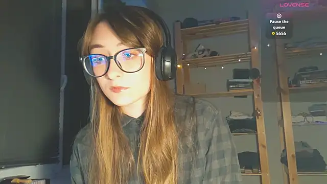 Snapshot of monlight__dana chatting on 10/04/25, 08:40 monlight dana online show from 10/04/25, 08:40