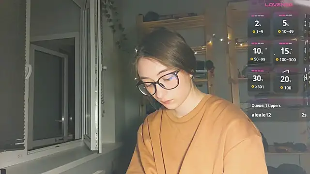 Snapshot of monlight__dana chatting on 10/09/25, 10:41 monlight dana online show from 10/09/25, 10:41