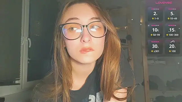 Snapshot of monlight__dana chatting on 11/02/25, 03:14 monlight dana online show from 11/02/25, 03:14