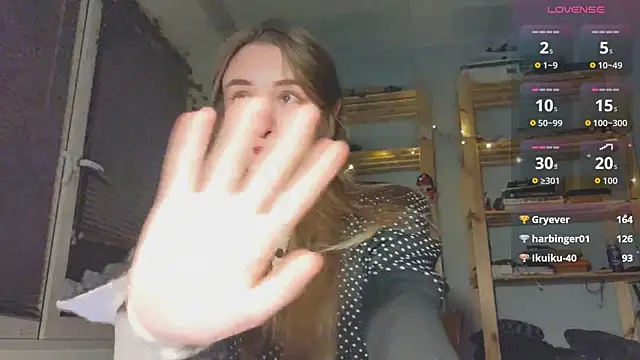 monlight  dana online show from 12/13/25, 07:53